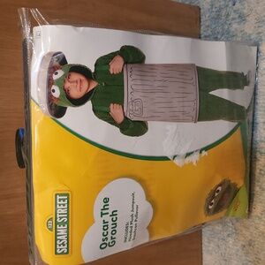 Youth Oscar the Grouch costume in Size XL (14-16)